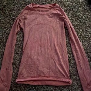 Coral color long sleeve lululemon top! Size 6
